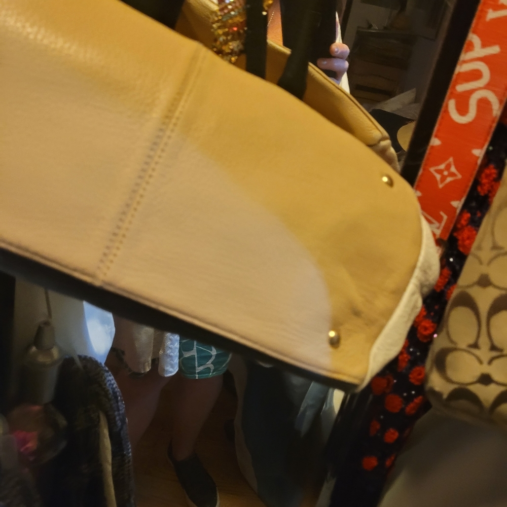 Purse - Picture 6 of 7